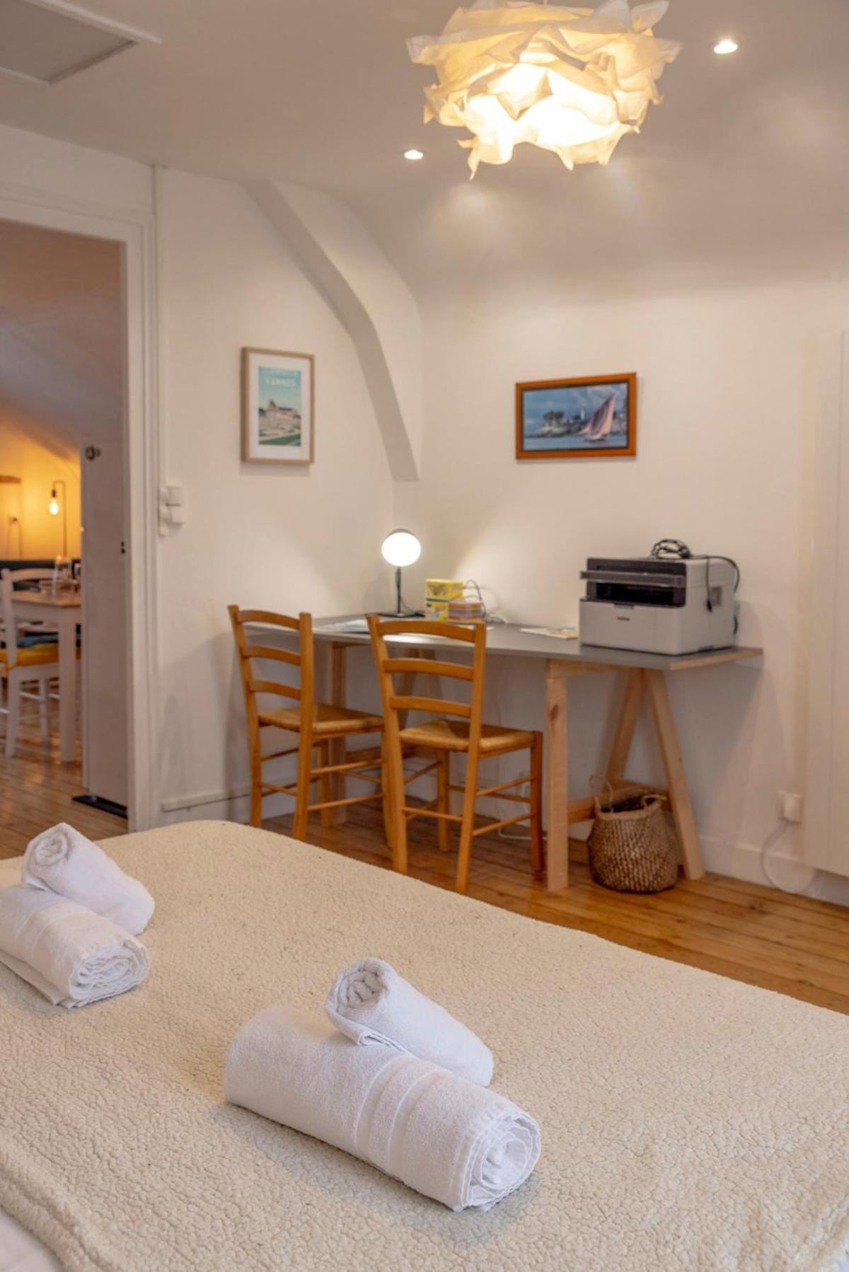 Appartement Au Coeur De La Ville, Traversant Et Confort
